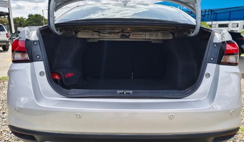 
								Nissan New Versa Exclusive full									