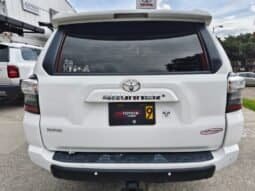 Toyota 4 Runner SR5 full