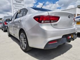 Kia Rio Vibrant Sedán
