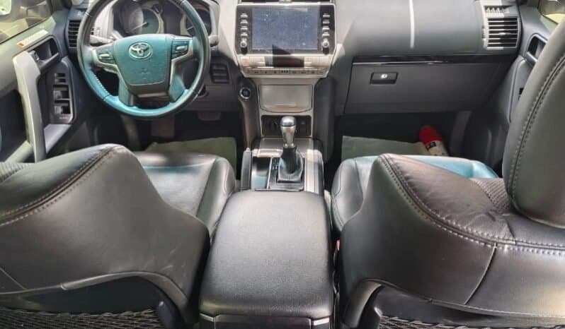 Toyota Land Cruiser Prado full