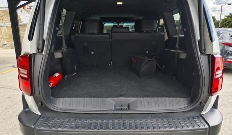 Toyota Land Cruiser Prado TXL full