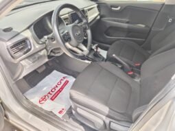 
										Kia Rio Vibrant Sedán full									