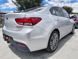Kia Rio Vibrant Sedán