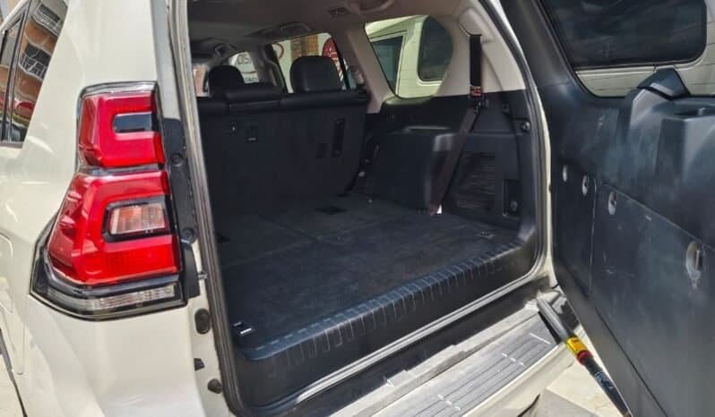 Toyota Land Cruiser Prado full
