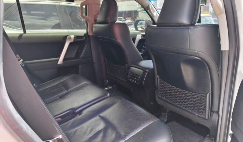 Toyota Land Cruiser Prado full