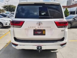 Toyota Land Cruiser ZX full