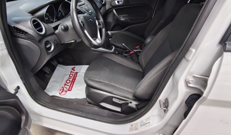 
								Ford Fiesta SE 1.6 full									