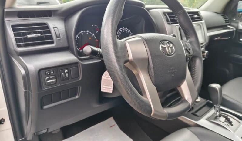 Toyota 4 Runner SR5 full