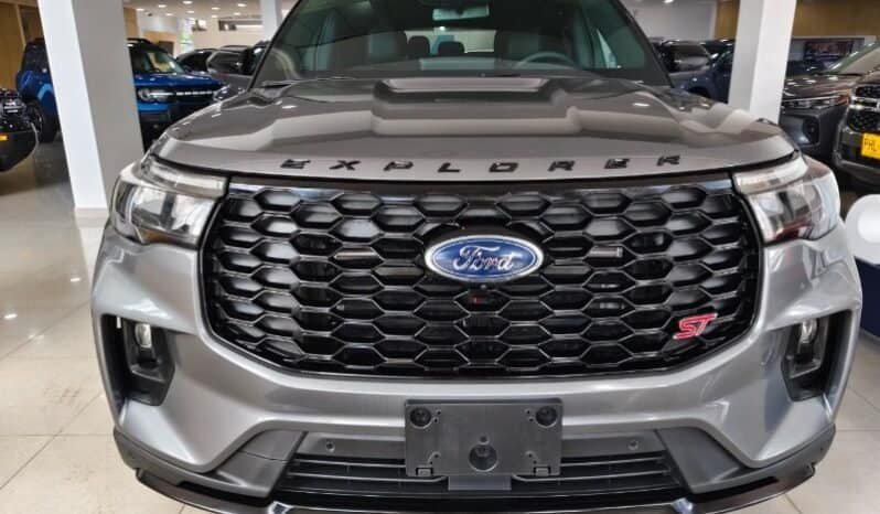 
Ford EXPLORER PLATINUM full									