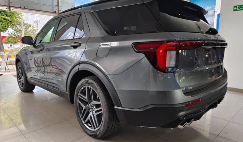 
Ford EXPLORER PLATINUM full									