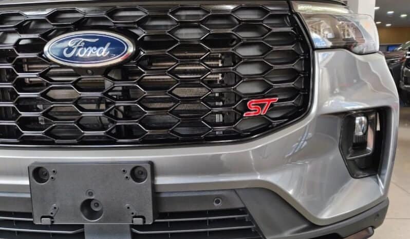 
Ford EXPLORER PLATINUM full									