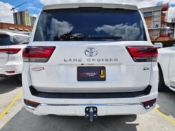 
Toyota Land Cruiser LC 300 full									