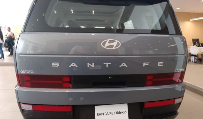
Hyundai SANTA FE PREMIUM 4X2 full									