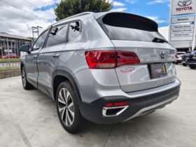 Volkswagen Taos Highline