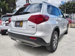 Suzuki Vitara Live full