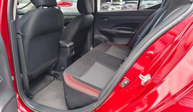 
Nissan Versa SR full									