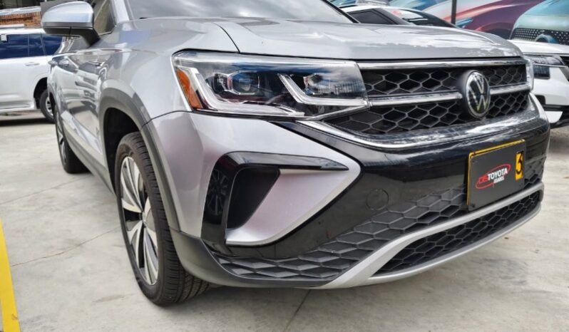 
Volkswagen Taos Highline full									