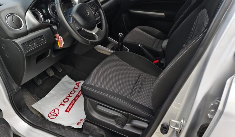 
Suzuki Vitara Live full									