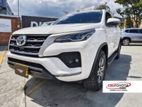 Toyota fortuner SR