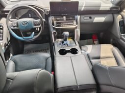 
Toyota Land Cruiser LC 300 full									