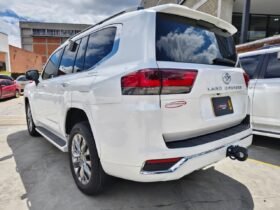 Toyota Land Cruiser LC 300