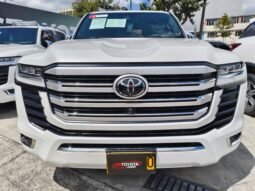 
Toyota Land Cruiser LC 300 full									