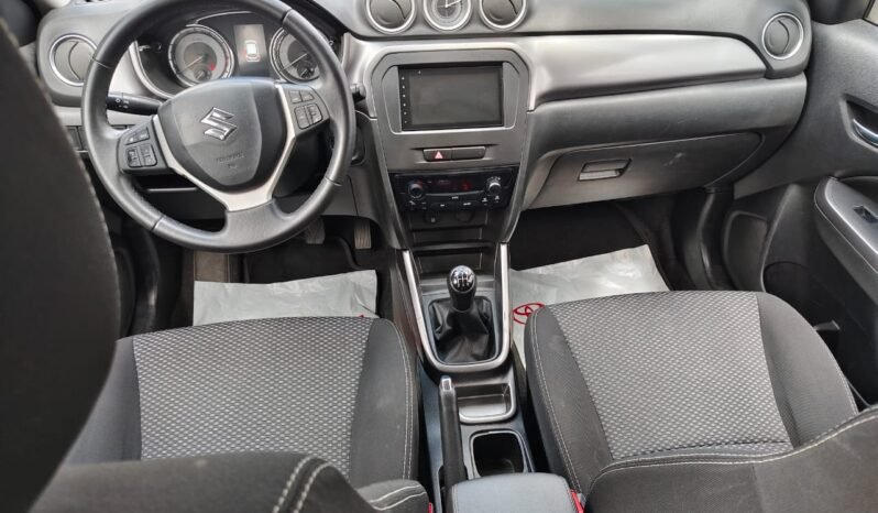 
Suzuki Vitara Live full									