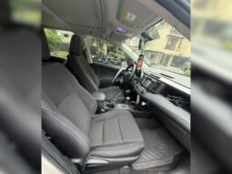 
Toyota RAV 4 2.0 STREET full									