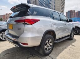 Toyota Fortuner 2.4 Sr