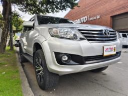 Toyota FORTUNER 2.7 SRV 5
