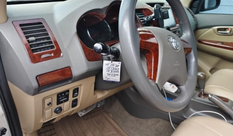 
Toyota FORTUNER 2.7 SRV 5 full									