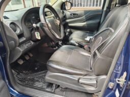 
Nissan FRONTIER 2.5 NP 300 full									