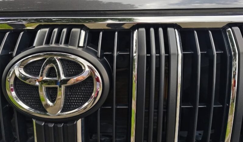 
Toyota PRADO TXL full									