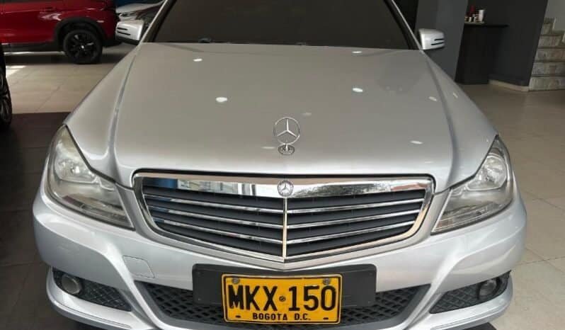 
Mercedes-Benz C 180 2012 lleno									