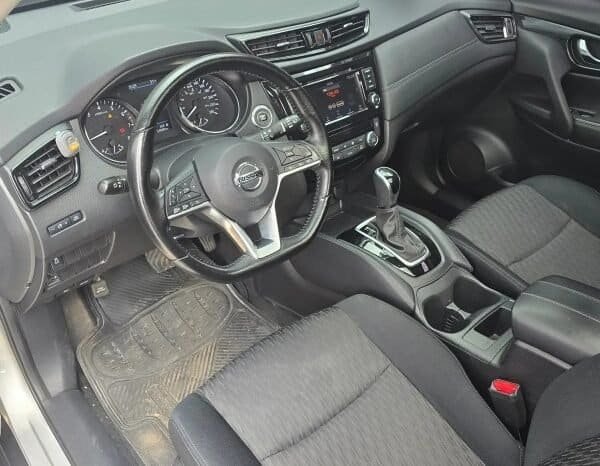 
Nissan X-Trail Advance 7P 2023 lleno									
