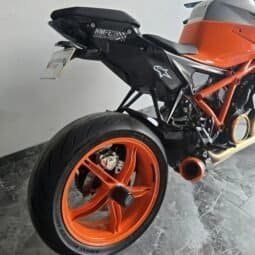 
KTM 1290 Superduke R 2022 lleno									