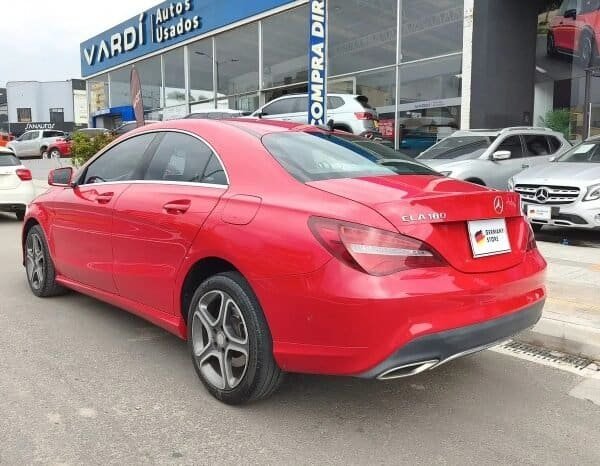 
Mercedes-Benz CLA 180 2017 lleno									