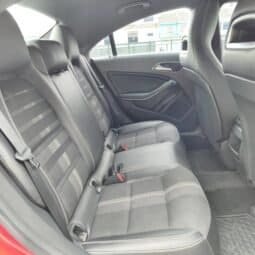 
Mercedes-Benz CLA 180 2017 lleno									