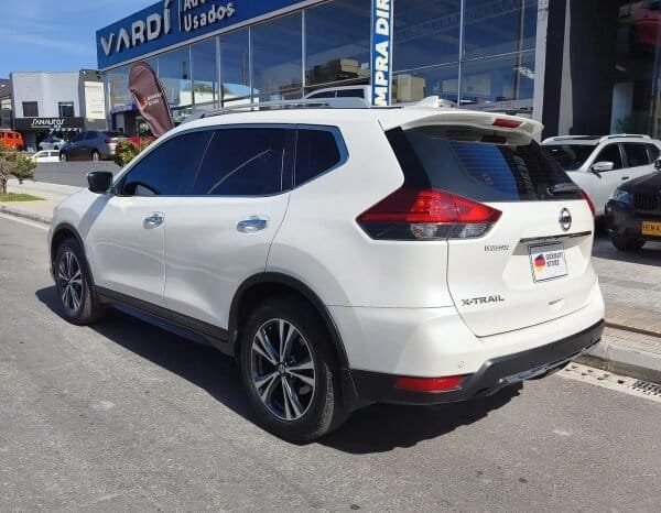 
Nissan X-Trail Advance 7P 2023 lleno									