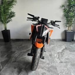 KTM 1290 Superduke R 2022