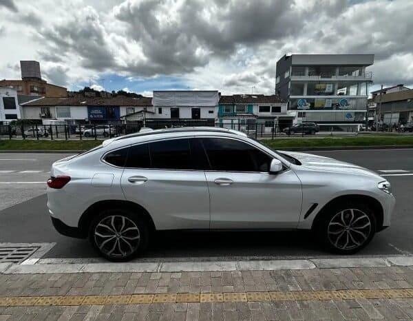 
BMW X4 2.0 Xdrive30i 2020 lleno									