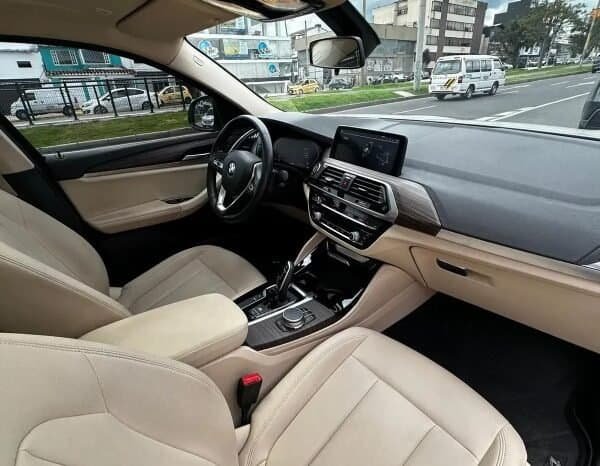 
BMW X4 2.0 Xdrive30i 2020 lleno									
