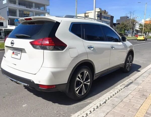 
Nissan X-Trail Advance 7P 2023 lleno									