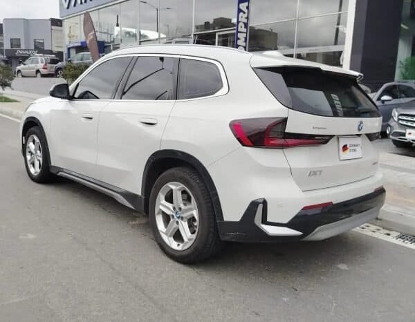 
BMW Ix1 Edrive20 Electrico 2024 lleno									
