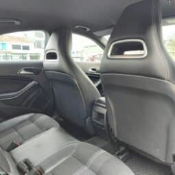 
Mercedes-Benz CLA 180 2017 lleno									