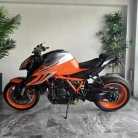 KTM 1290 Superduke R 2022