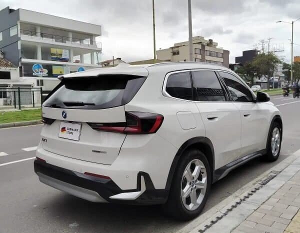 
BMW Ix1 Edrive20 Electrico 2024 lleno									