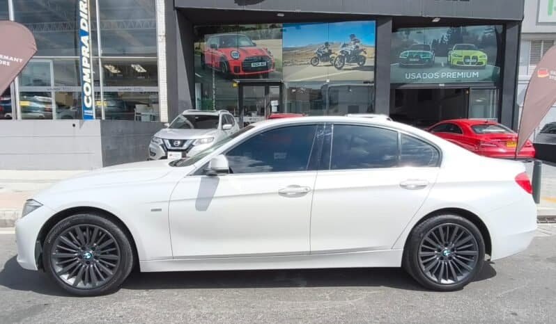 
BMW Serie 3 335i Luxury 2015 lleno									