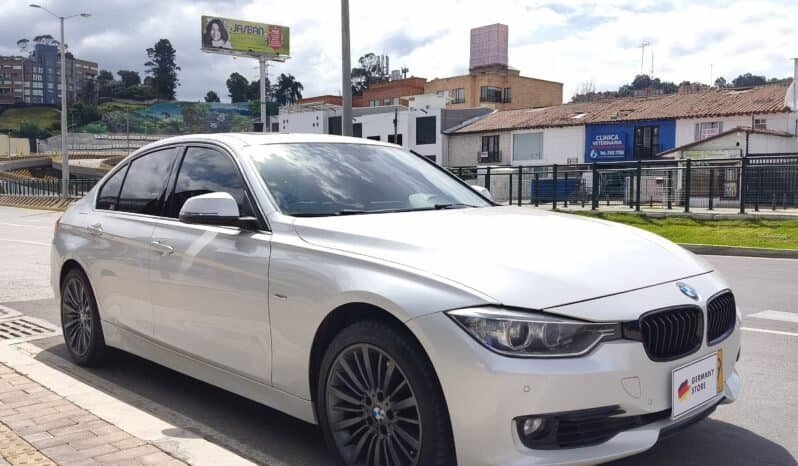 
BMW Serie 3 335i Luxury 2015 lleno									