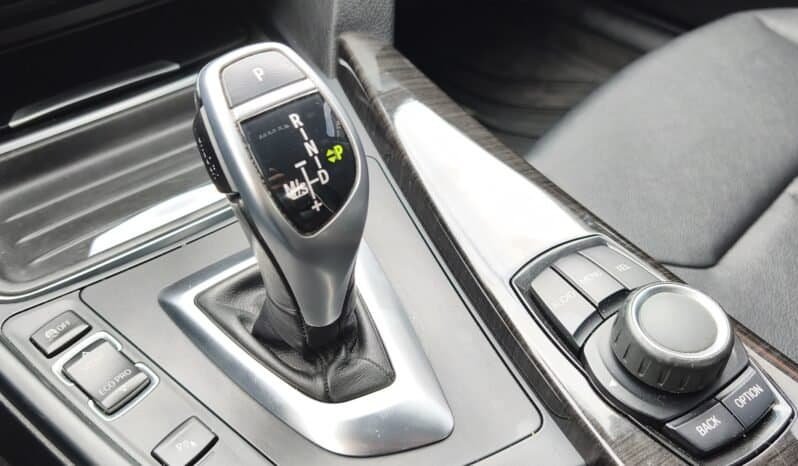
BMW Serie 3 335i Luxury 2015 lleno									